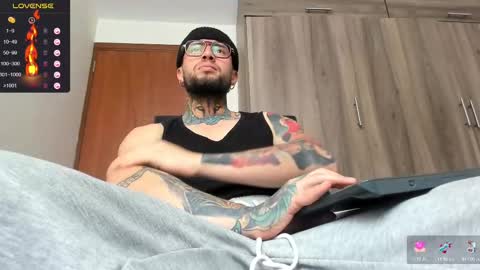 steven  online show from October 25, 5:30 pm