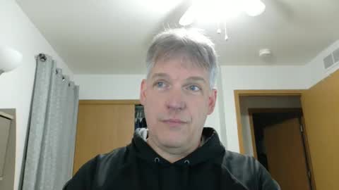 Snapshot of master_thorn chatting on February 11, 2:14 am Master Thorn online show from February 11, 2:14 am