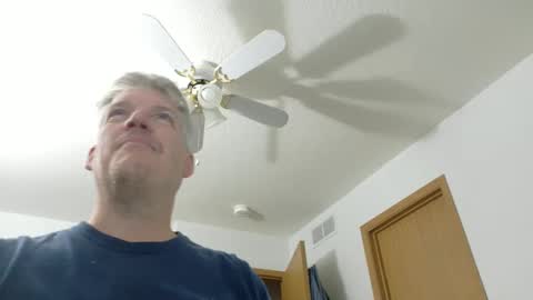 Snapshot of master_thorn chatting on September 9, 2:11 am Master Thorn online show from September 9, 2:11 am