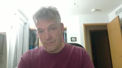 Snapshot of master_thorn chatting on March 17, 2:16 am Master Thorn online show from March 17, 2:16 am