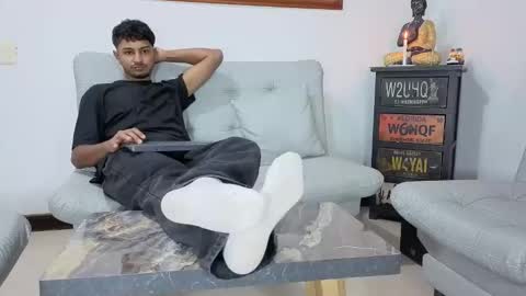 Snapshot of masterblack6666 chatting on April 8, 1:49 am masterblack6666 online show from April 8, 1:49 am