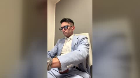 Snapshot of masterboss_fl chatting on April 16, 11:44 am Master Boss online show from April 16, 11:44 am