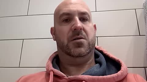 Snapshot of masterclass69er chatting on November 4, 10:25 am Bob online show from November 4, 10:25 am