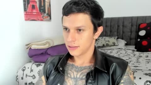 Snapshot of masterdave7 chatting on April 11, 3:16 pm Dave online show from April 11, 3:16 pm