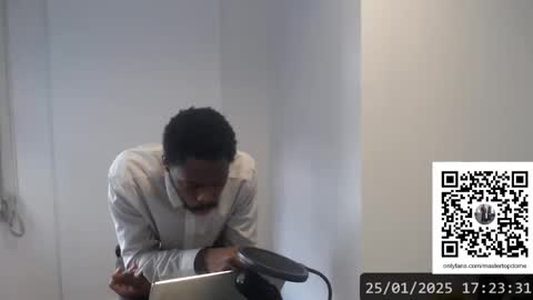 Snapshot of masterdomfuck chatting on January 25, 8:21 pm Masterdomfuck online show from January 25, 8:21 pm
