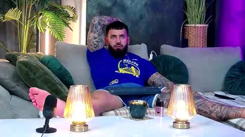 masterkingofmuscle online show from February 17, 9:54 pm