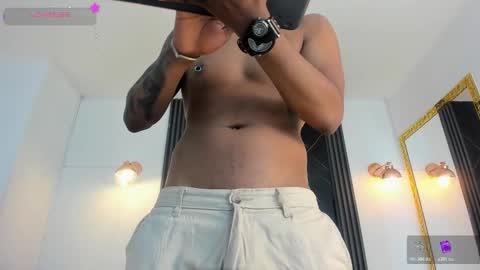 Snapshot of mastermax_ chatting on December 17, 1:28 pm - - online show from December 17, 1:28 pm