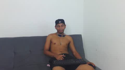 masters_latins online show from July 28, 8:52 pm