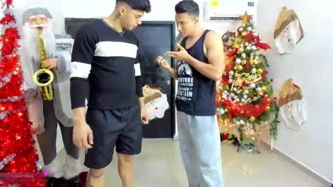 Team Cris Darwin- Fernando- Stiven- David online show from December 22, 11:29 am