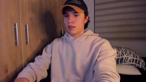 mastrangelo_x online show from October 27, 3:10 am