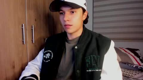 mastrangelo_x online show from December 23, 4:10 am