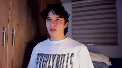 mastrangelo_x online show from March 4, 4:07 am