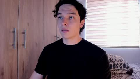 mastrangelo_x online show from April 3, 9:57 pm