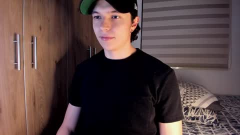 mastrangelo_x online show from April 5, 1:36 am