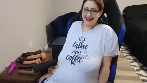 MasturbateMom online show from April 7, 2:12 am