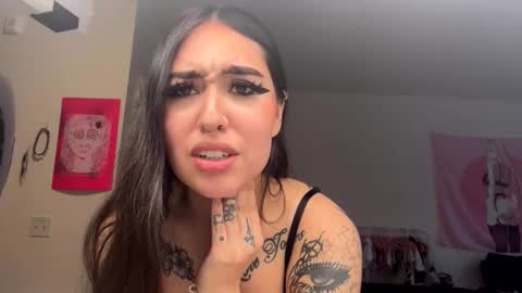 Snapshot of masturbatingmariamiller chatting on January 14, 11:09 pm masturbatingmariamiller online show from January 14, 11:09 pm