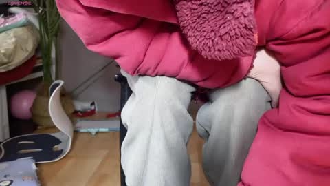 SuSu online show from March 4, 5:24 am