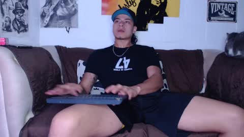 Snapshot of mat_kush chatting on March 6, 2:30 am Matt online show from March 6, 2:30 am