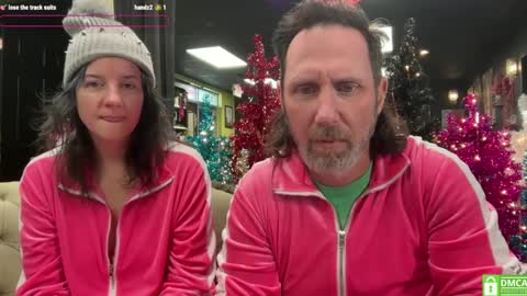 Snapshot of matchingtracksuits chatting on January 12, 4:40 pm Jer and Kel online show from January 12, 4:40 pm