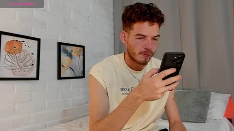 MATEO HUNTER online show from December 21, 7:04 am