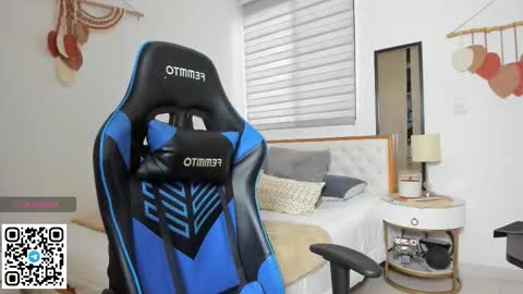 Snapshot of mateoleone chatting on December 17, 8:48 pm Matt online show from December 17, 8:48 pm