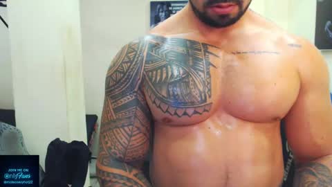 Mateo online show from April 15, 6:15 pm