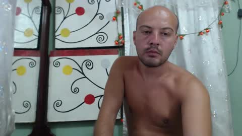 Snapshot of matheo_stone chatting on March 15, 4:02 pm Matheo Stone online show from March 15, 4:02 pm