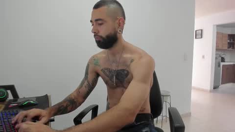 Snapshot of matheusbeard2 chatting on February 10, 9:19 pm Matheus online show from February 10, 9:19 pm