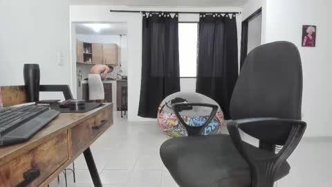 Snapshot of matheusbeard2 chatting on February 18, 8:49 pm Matheus online show from February 18, 8:49 pm