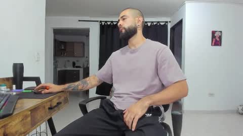 Snapshot of matheusbeard2 chatting on March 6, 11:12 pm Matheus online show from March 6, 11:12 pm