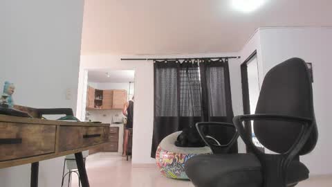 Snapshot of matheusbeard2 chatting on April 8, 7:58 pm Matheus online show from April 8, 7:58 pm