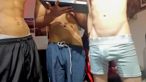 Snapshot of mathew_draven2 chatting on November 18, 5:01 am mathew_draven2 online show from November 18, 5:01 am