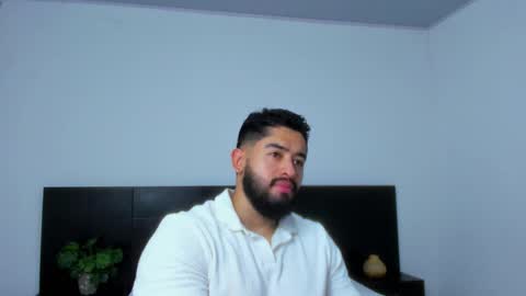 Snapshot of mathew_flintt chatting on October 5, 9:02 pm Mathew Flintt  online show from October 5, 9:02 pm