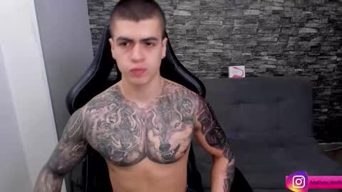 Mathew Independent model online show from October 5, 8:07 pm