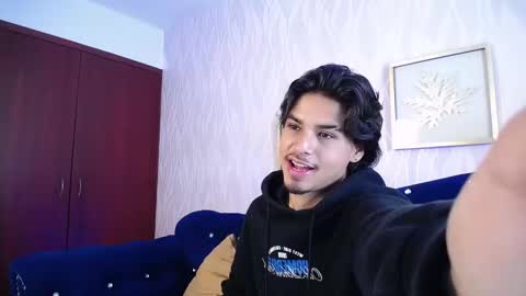 Mathew online show from December 18, 6:58 pm