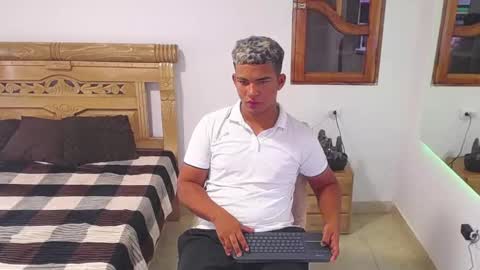 mathews__ online show from December 5, 5:49 am