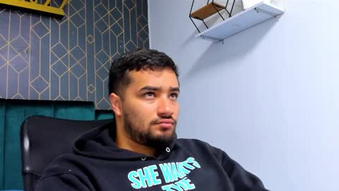 Snapshot of mathews_colton1 chatting on January 15, 11:48 am Mathews online show from January 15, 11:48 am