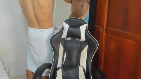 mathews_smith online show from February 3, 11:04 am