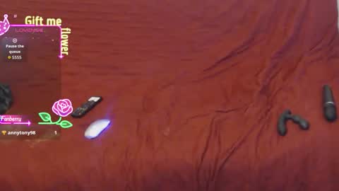 LooLa online show from September 29, 5:29 pm