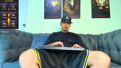  MATIAS COSTA  online show from February 6, 11:15 pm