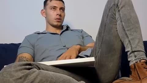 Snapshot of matias_super_cock chatting on May 13, 7:00 pm matias_super_cock online show from May 13, 7:00 pm