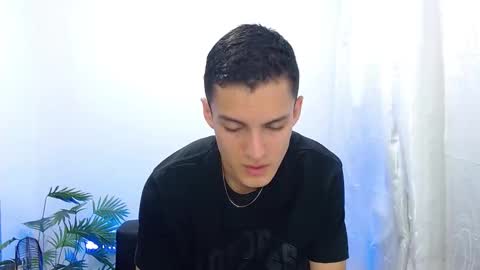 Snapshot of matiius18 chatting on September 17, 2:19 pm Matias online show from September 17, 2:19 pm