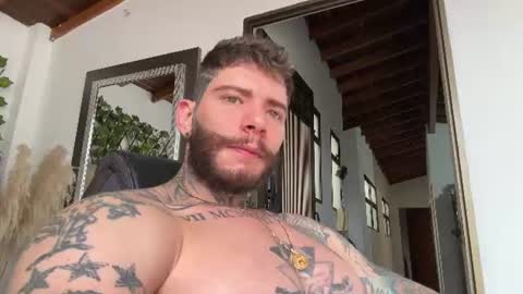 Snapshot of matius_foxtter chatting on June 23, 12:36 pm matius foxter online show from June 23, 12:36 pm