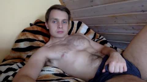 Snapshot of matko1492 chatting on June 3, 3:17 pm matko1492 online show from June 3, 3:17 pm