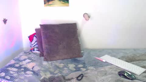 Snapshot of matraves chatting on October 2, 11:17 am matraves online show from October 2, 11:17 am