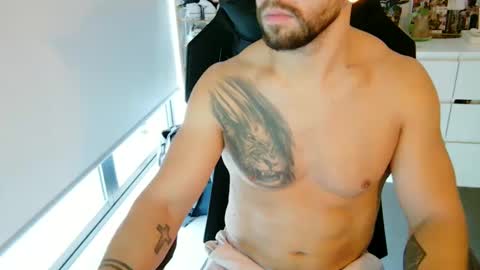 Snapshot of matt89aus chatting on February 14, 11:31 pm MRD online show from February 14, 11:31 pm