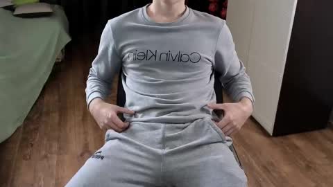 Snapshot of matt_aniston chatting on December 4, 3:10 pm Matt online show from December 4, 3:10 pm