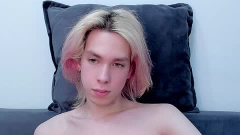 Snapshot of matt_spark chatting on December 9, 1:29 am Matt online show from December 9, 1:29 am