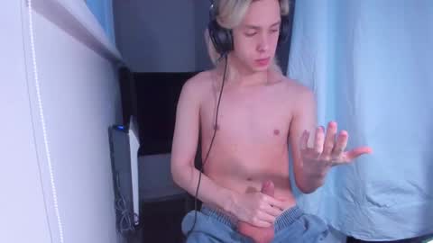 Snapshot of matt_spark chatting on February 26, 2:15 am Matt online show from February 26, 2:15 am