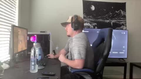 MattDawg13 online show from March 25, 9:54 pm